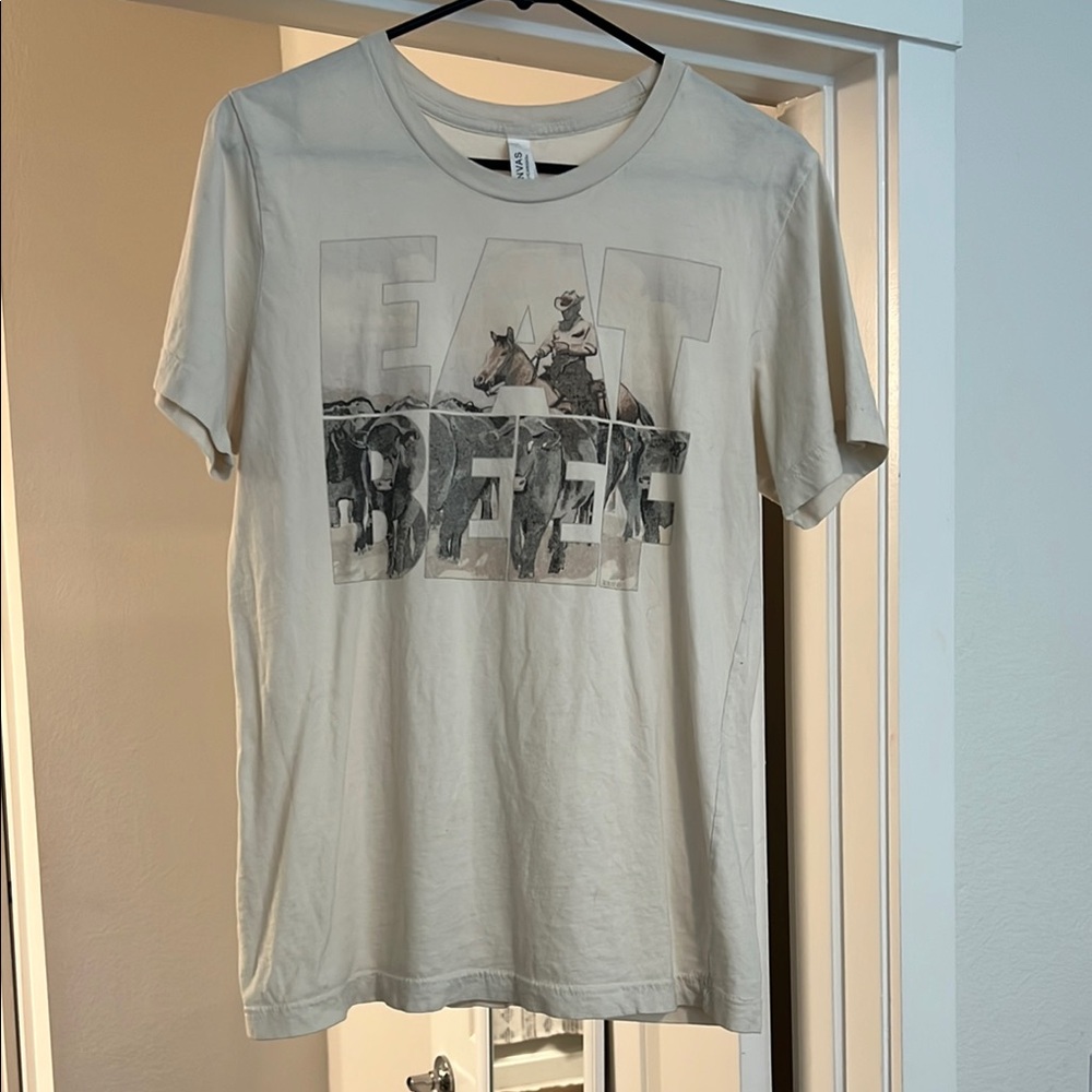 “Eat beef” Cream Graphic T-Shirt